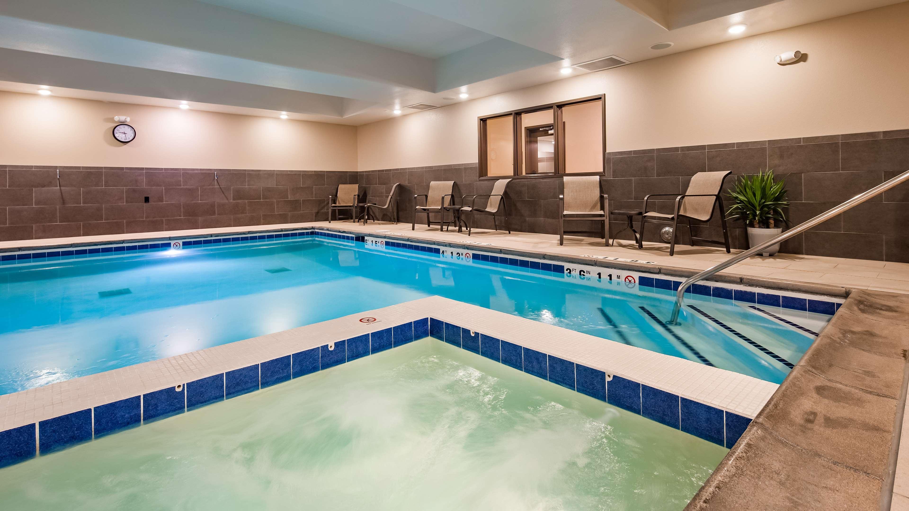 Best Western Plus Overland Hotel Fort Morgan