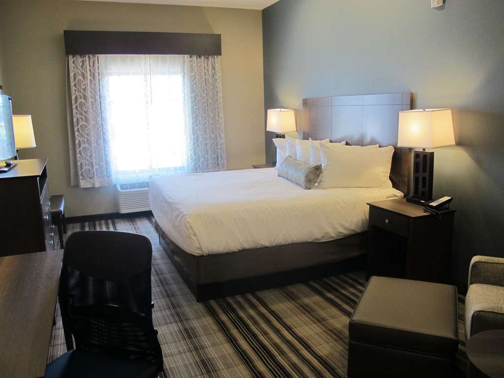 Best Western Plus Overland Hotel